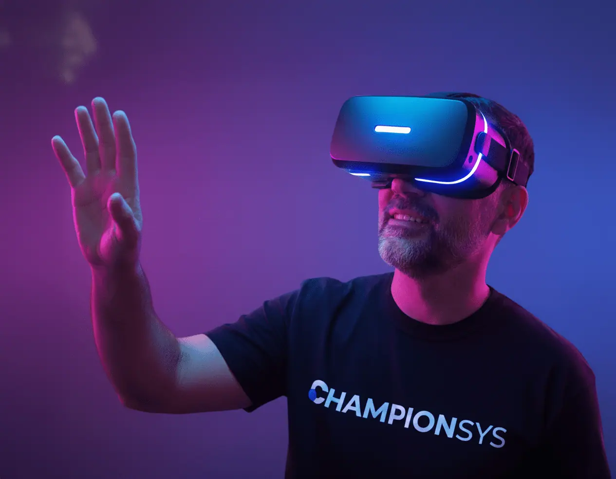 Profesional utilizando realidad virtual como herramienta de capacitación e innovación en recursos humanos
