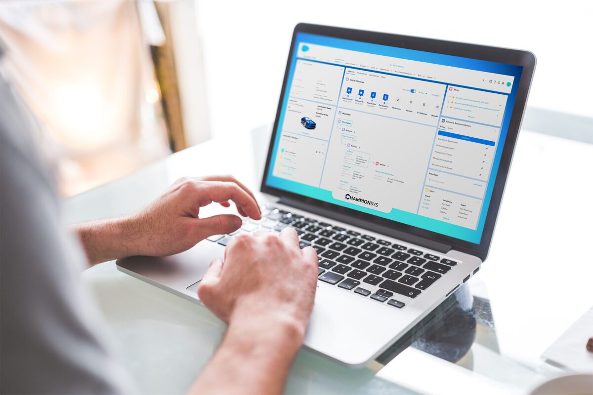Salesforce Automotive Cloud gestionando el ciclo de vida del cliente en concesionarias de Latinoamérica