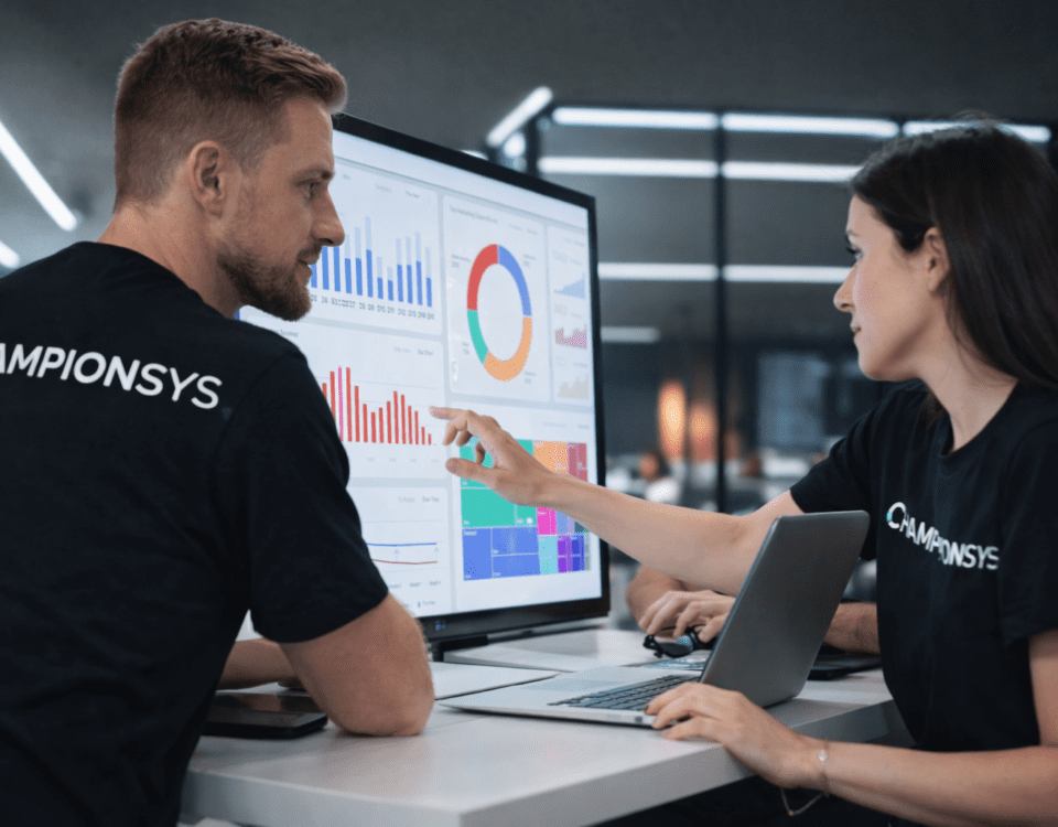 Equipo de recursos humanos analizando ala reforma laboral en Argentina 2026 y como afecta en la gestipon de RRHH